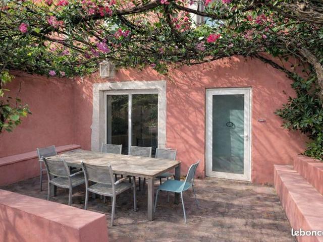 Propriété 3 pièces 64 m²