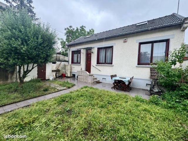 Propriété 3 pièces 65 m²