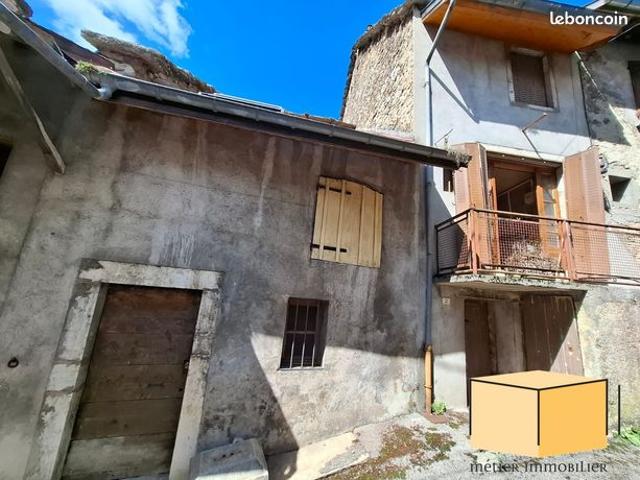 Propriété 3 pièces 65 m²