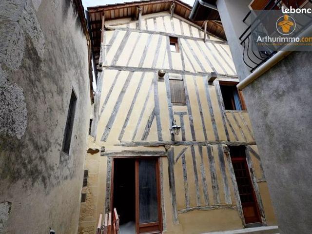 Propriété 3 pièces 65 m²