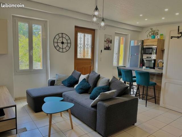 Propriété 3 pièces 67 m²