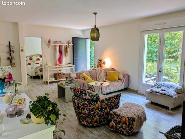 Propriété 3 pièces 74 m²