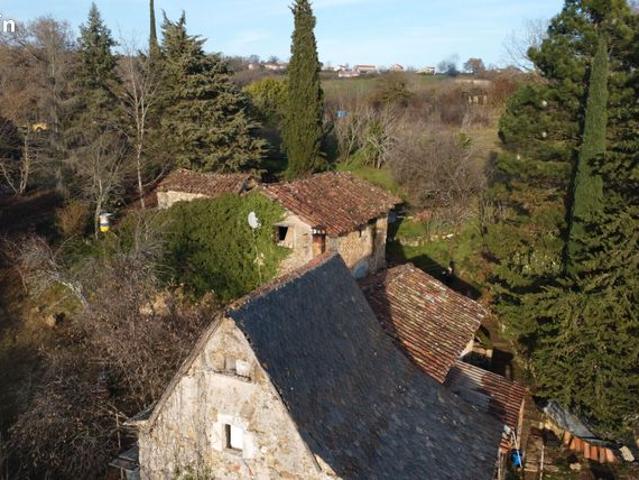 Propriété 3 pièces 74 m²