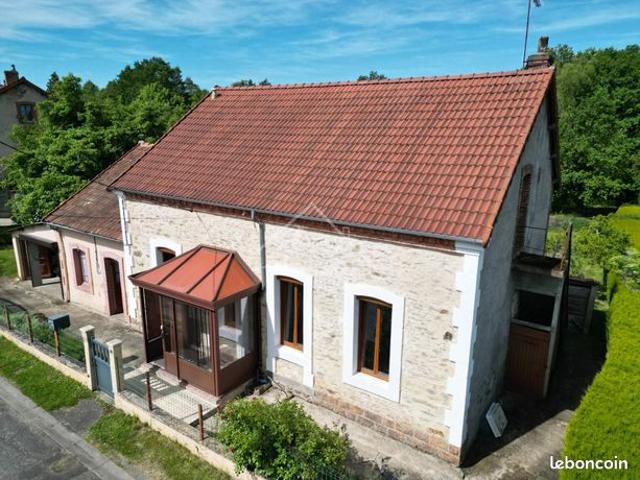 Propriété 3 pièces 75 m²