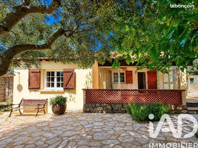 Propriété 3 pièces 75 m²