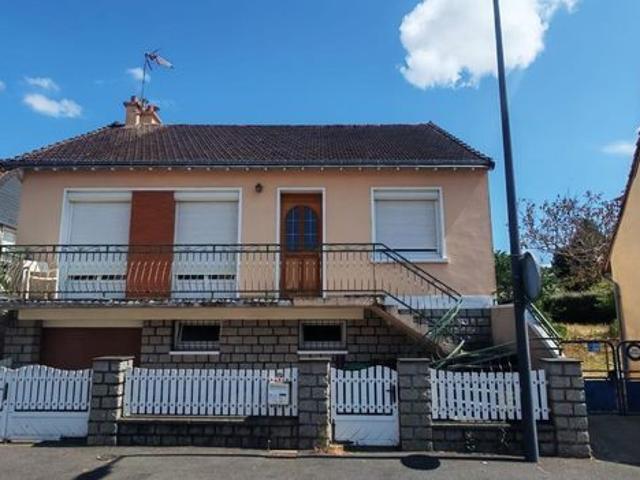 Propriété 3 pièces 77 m²