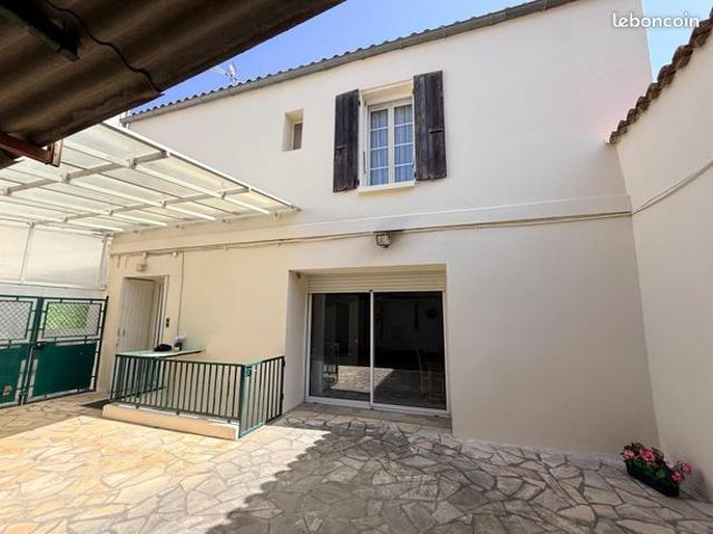 Propriété 3 pièces 77 m²