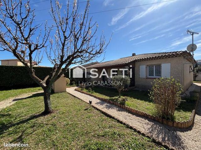 Propriété 3 pièces 77 m²