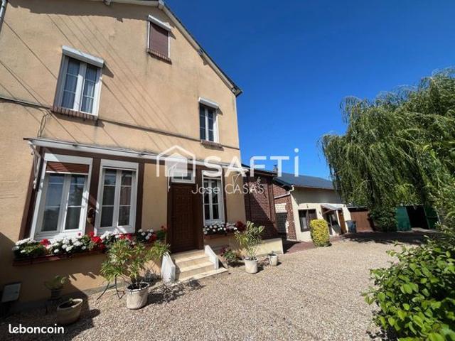 Propriété 3 pièces 80 m²