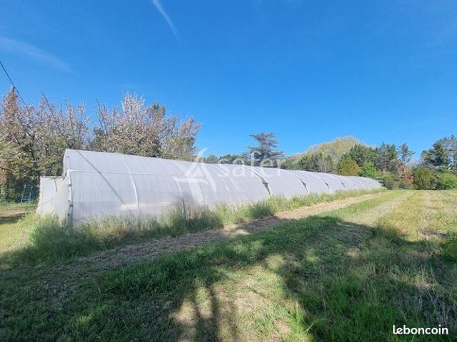 Propriété 3 pièces 80 m²