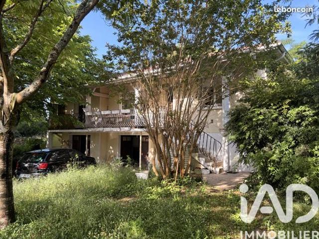 Propriété 3 pièces 82 m²
