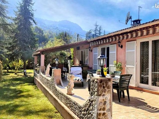 Propriété 3 pièces 83 m²