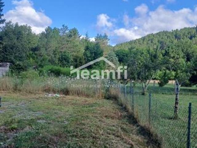 Propriété 3 pièces 84 m²