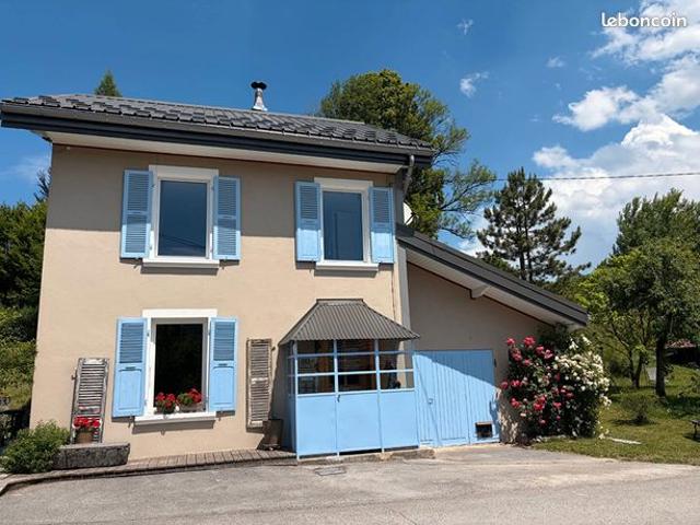 Propriété 3 pièces 84 m²