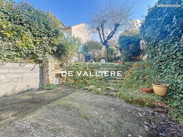 Propriété 3 pièces 85 m²