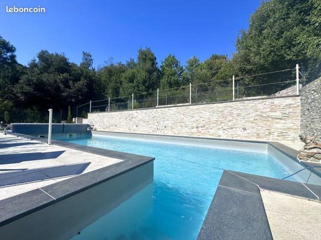 Propriété 3 pièces 86 m²