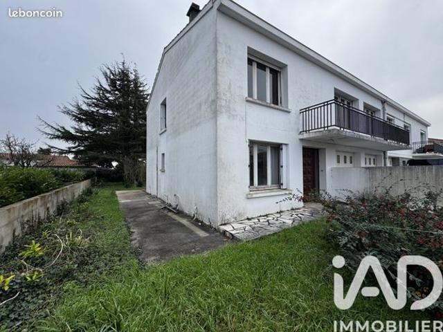 Propriété 3 pièces 90 m²