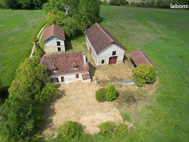 Propriété 3 pièces 94 m²