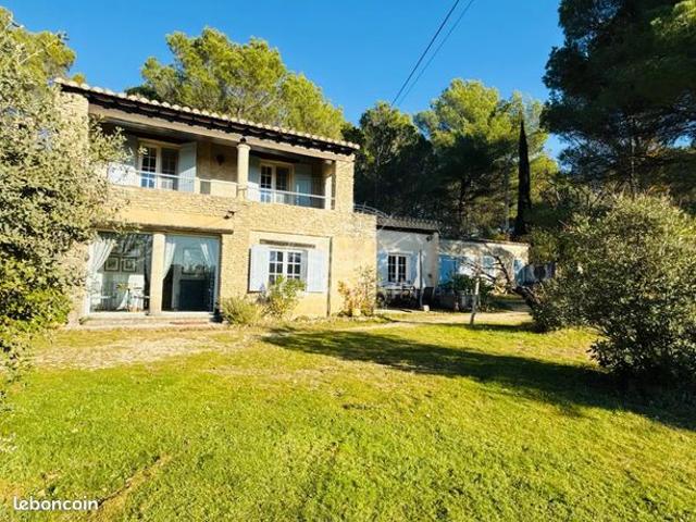Propriété 3 pièces 95 m²