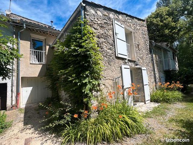 Propriété 3 pièces 98 m²