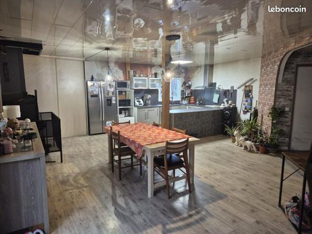 Propriété 3 pièces 98 m²