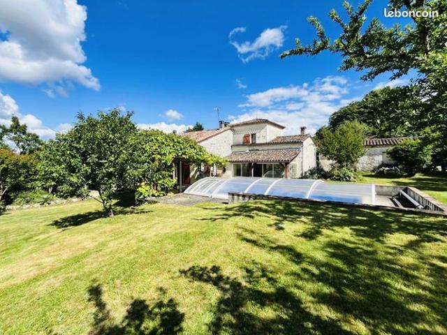 Propriété 10 pièces 149 m²