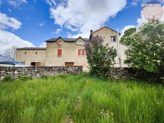 Propriété 10 pièces 153 m²