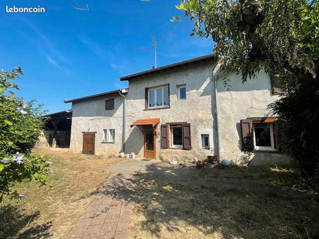 Propriété 10 pièces 151 m²