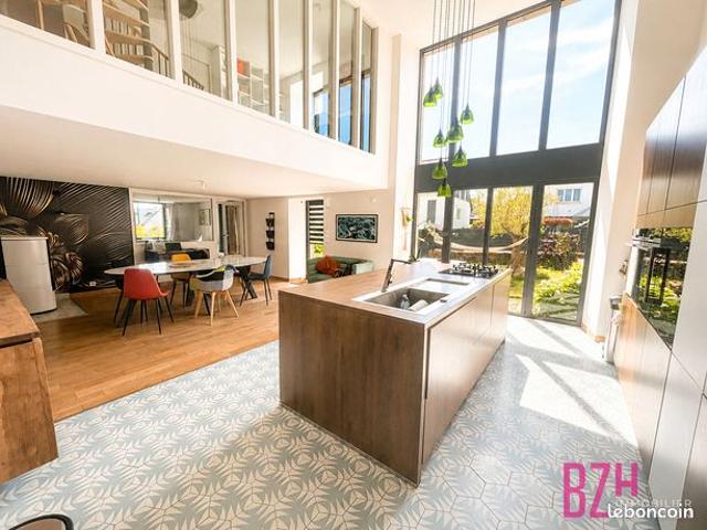 Propriété 10 pièces 166 m²