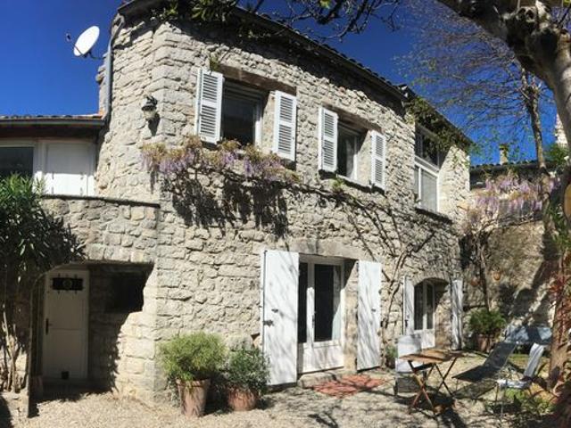 Propriété 10 pièces 166 m²