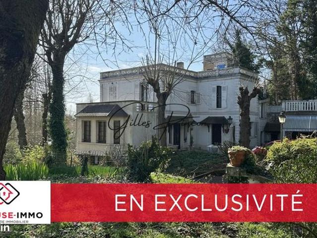 Propriété 10 pièces 169 m²