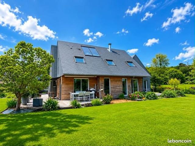 Propriété 10 pièces 173 m²
