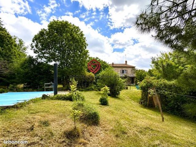 Propriété 10 pièces 174 m²