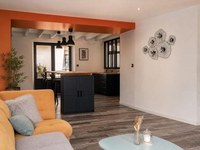 Propriété 10 pièces 183 m²