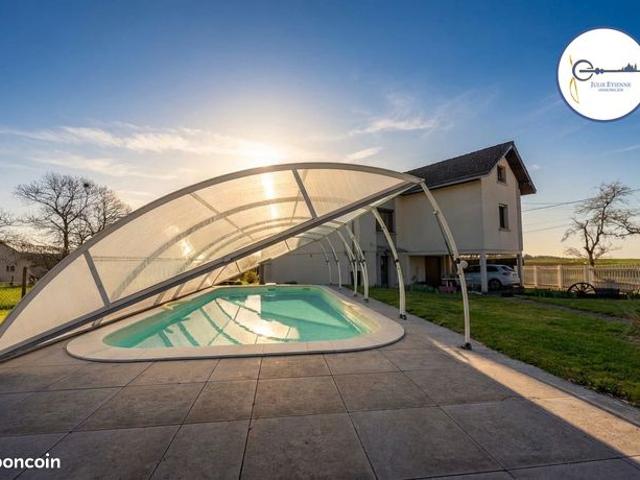 Propriété 10 pièces 180 m²