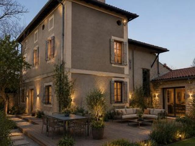 Propriété 10 pièces 184 m²