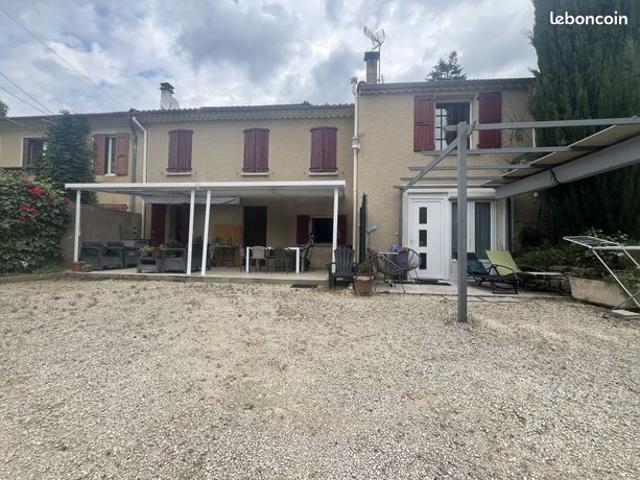 Propriété 10 pièces 191 m²