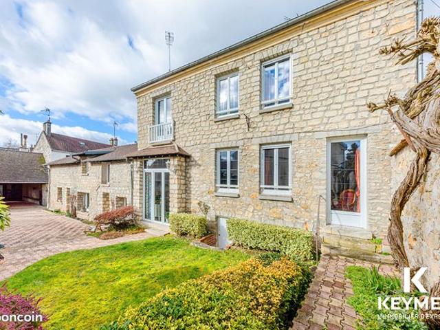 Propriété 10 pièces 192 m²