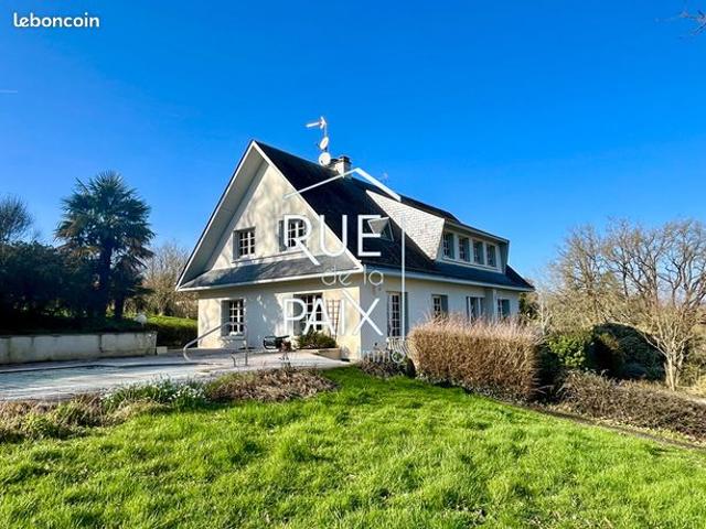 Propriété 10 pièces 192 m²