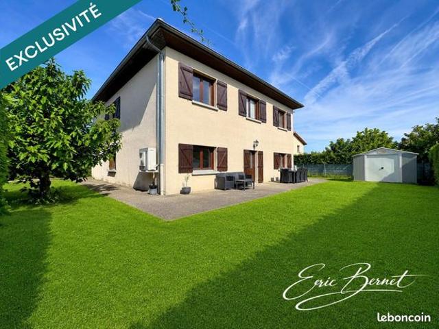 Propriété 10 pièces 197 m²