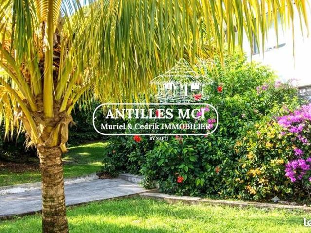 Propriété 10 pièces 199 m²