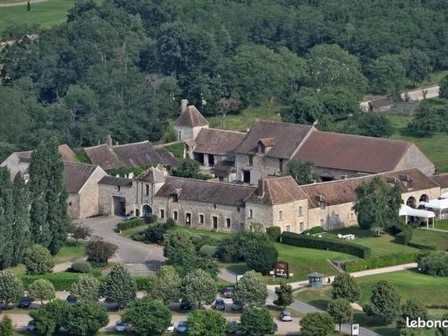 Propriété 10 pièces 1200 m²