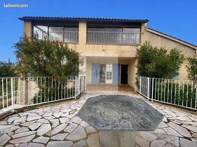 Propriété 10 pièces 130 m²