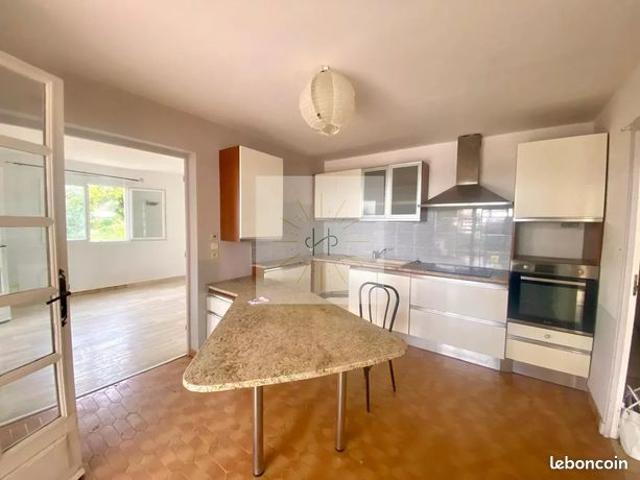 Propriété 10 pièces 130 m²