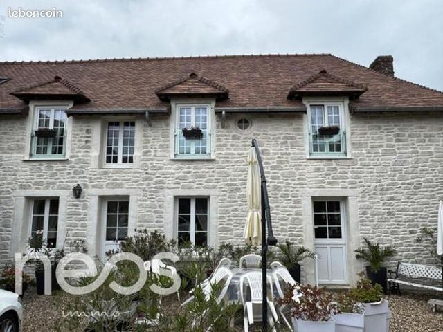 Propriété 10 pièces 240 m²