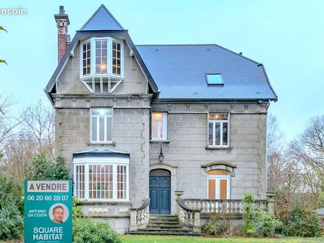 Propriété 10 pièces 244 m²
