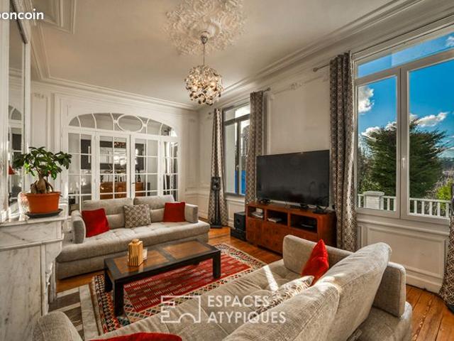 Propriété 10 pièces 244 m²
