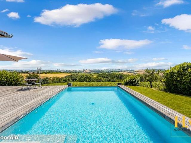 Propriété 10 pièces 245 m²