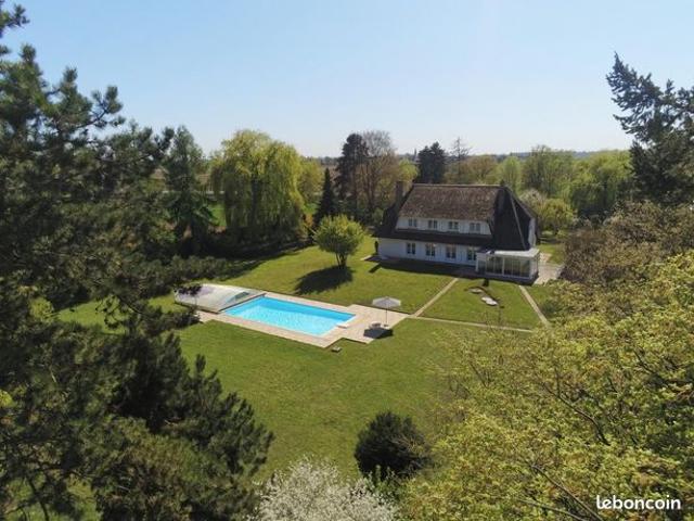 Propriété 10 pièces 248 m²