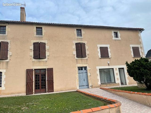 Propriété 10 pièces 248 m²
